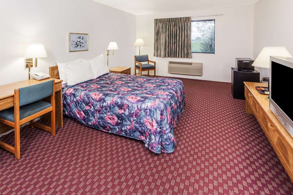Super 8 By Wyndham Hebron Lowell Area Pokoj fotografie