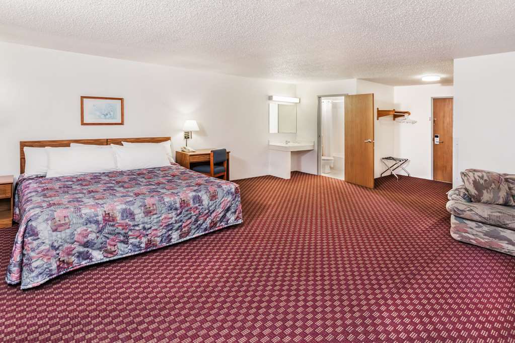 Super 8 By Wyndham Hebron Lowell Area Pokoj fotografie