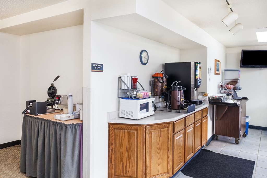Super 8 By Wyndham Hebron Lowell Area Zařízení fotografie